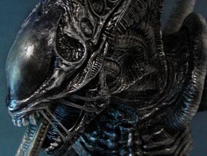 Alien Warrior Hot Toys sixth scale figure