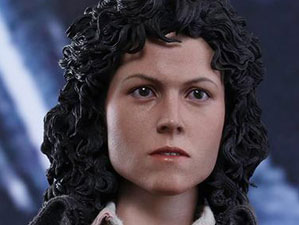 Ellen Ripley Hot Toys sixth scale figure